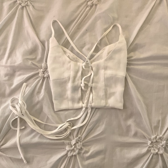 💕Backless crop top - Picture 2 of 3